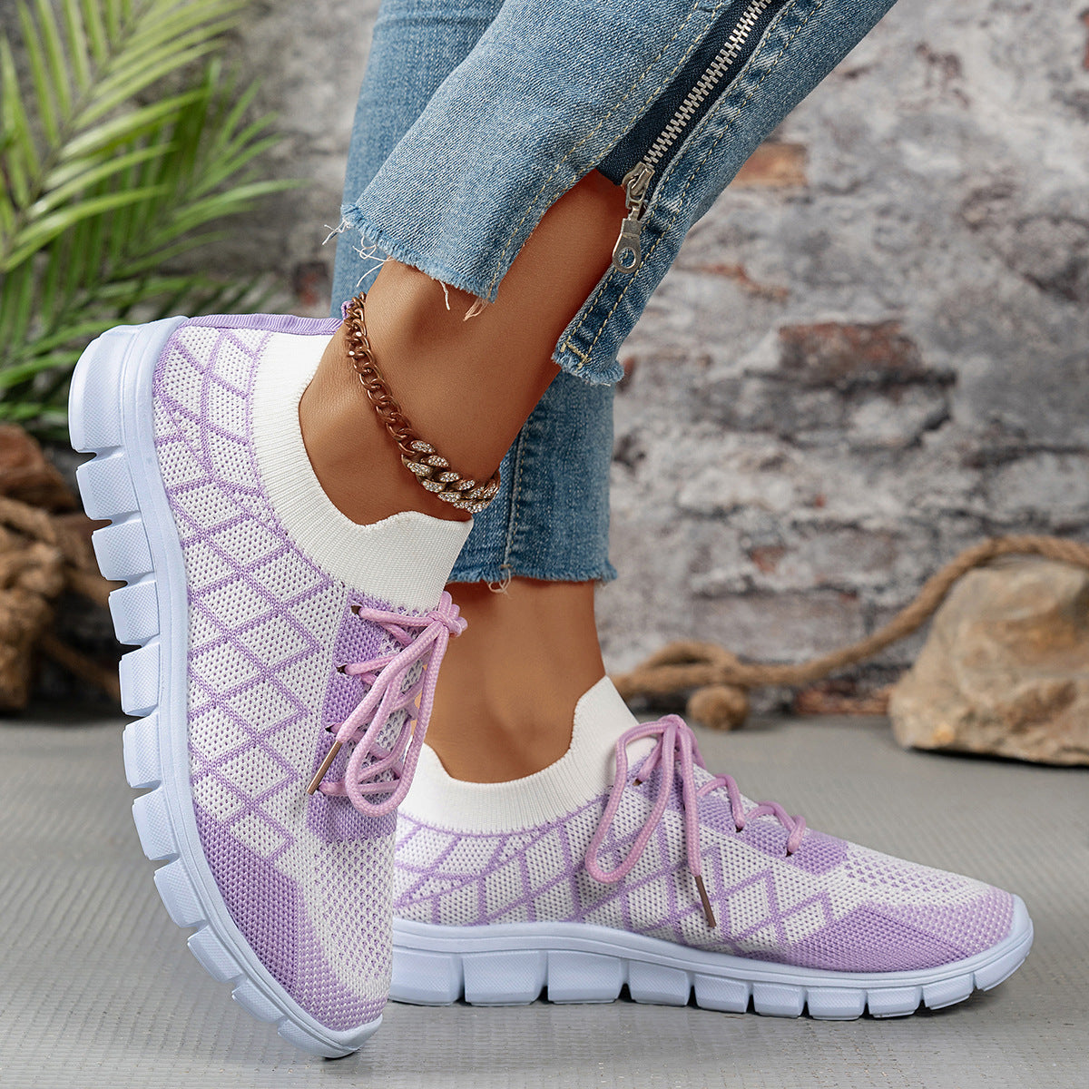Colorblock Plaid Lace-Up Flyknit Sneakers Ins Mesh Casual Shoes Fashion Breathable Walking Running Sports Shoes For Women
